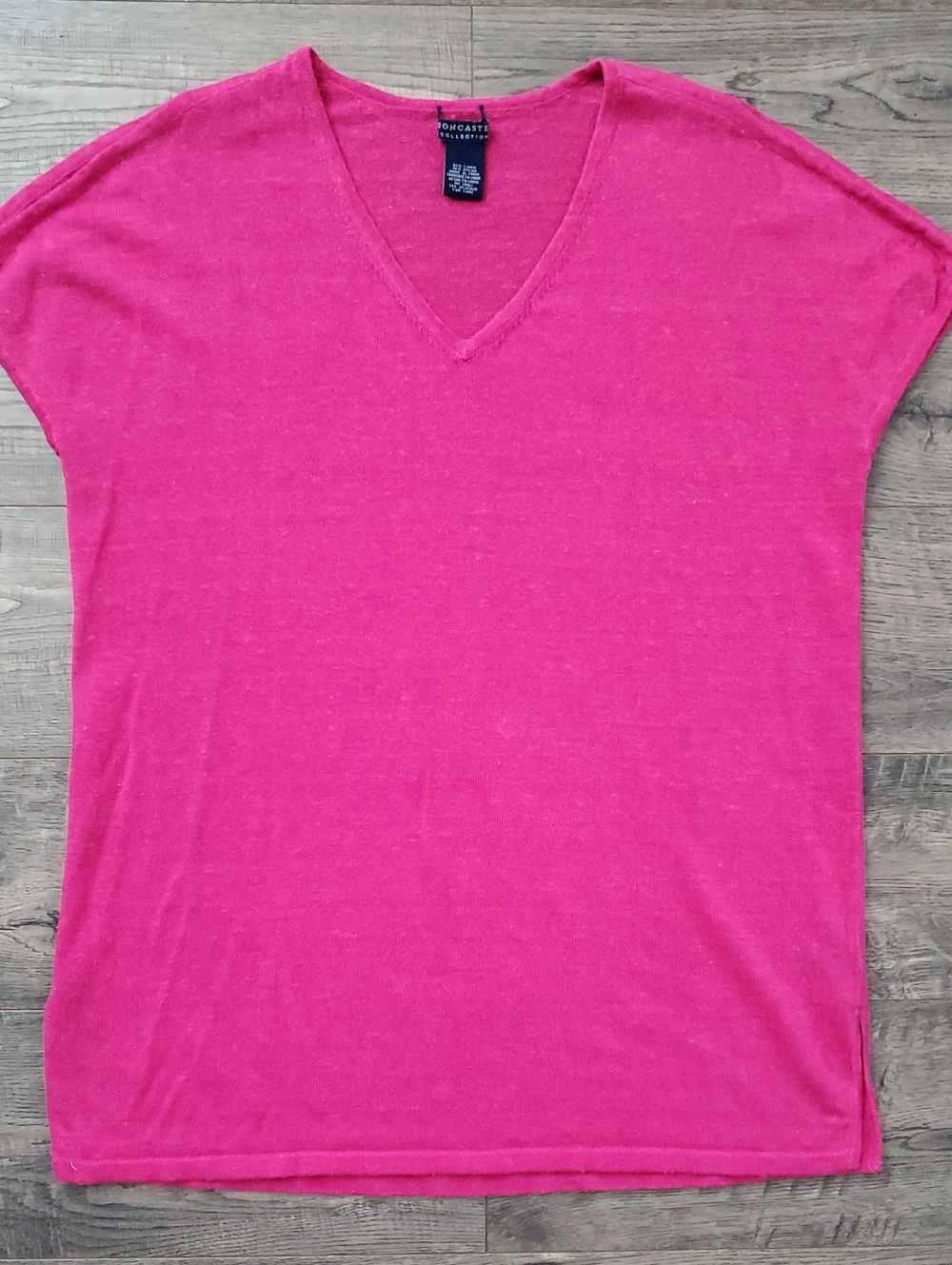 Fuchsia 81% Linen  V-Neck Short Sleeve Tee by DONCASTER